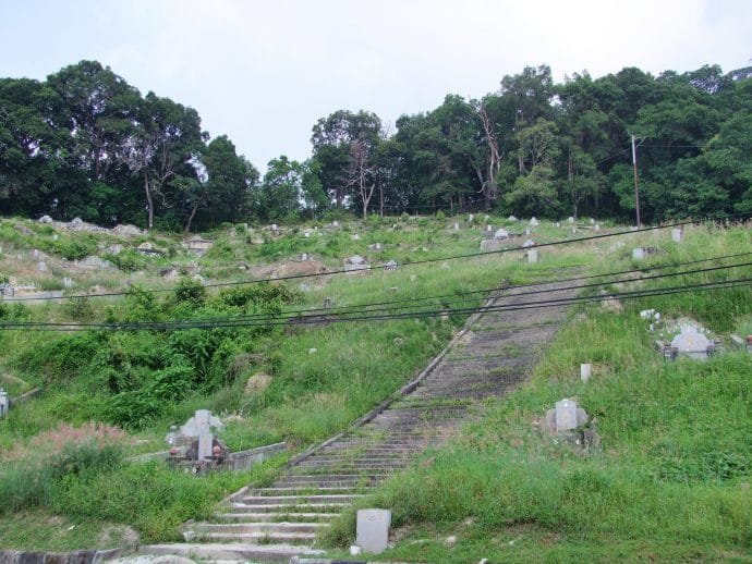 cimetière chinois batu ferringhi cote nord penang malaisie