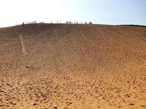mui ne - piste glissade dunes rouges - vietnam
