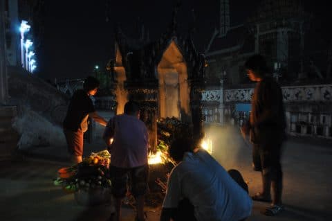 Makha Bucha Day 2011 - Bangkok