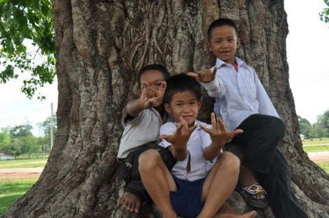 enfants laotien savannakhet