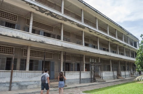 tuol sleng s-21