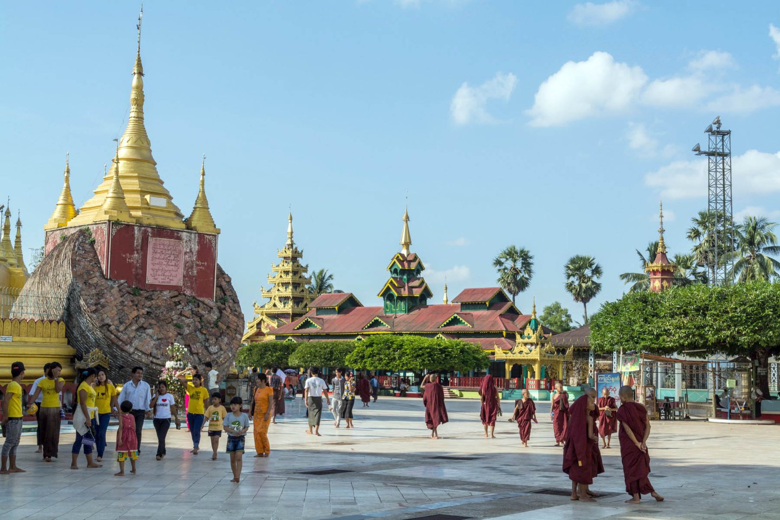 pagode shwemawdaw bago birmanie