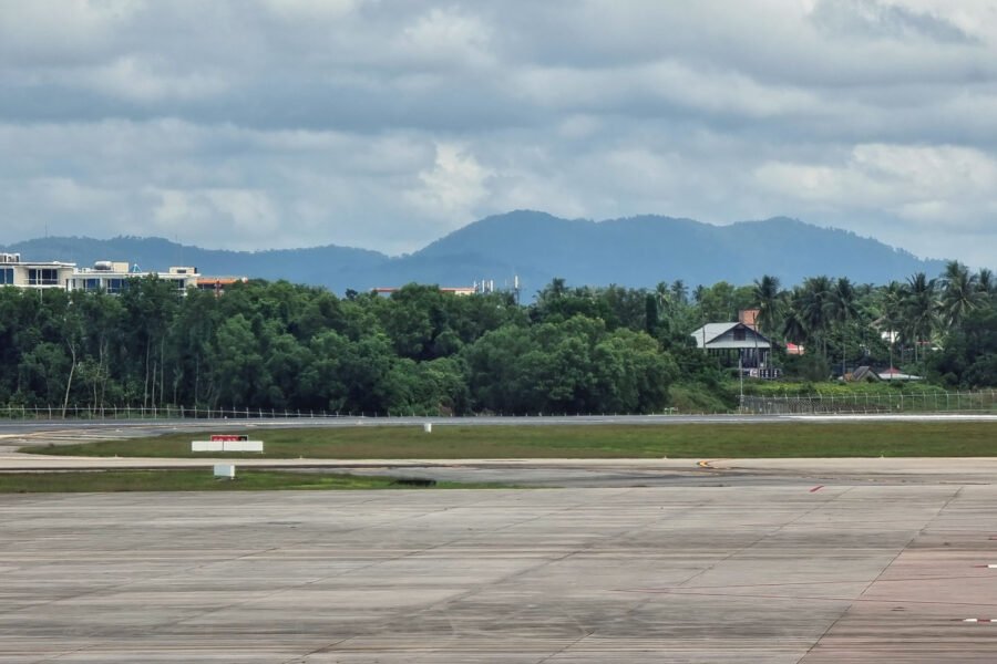 vue depuis tarmac aeroport phuket