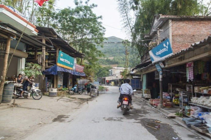 moto nord Vietnam - village entre Dong Van - Bao Lac