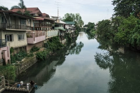 canal phetchaburi thailande