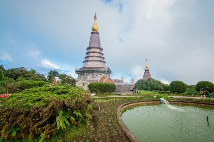 pagodes royales doi inthanon - chiang mai