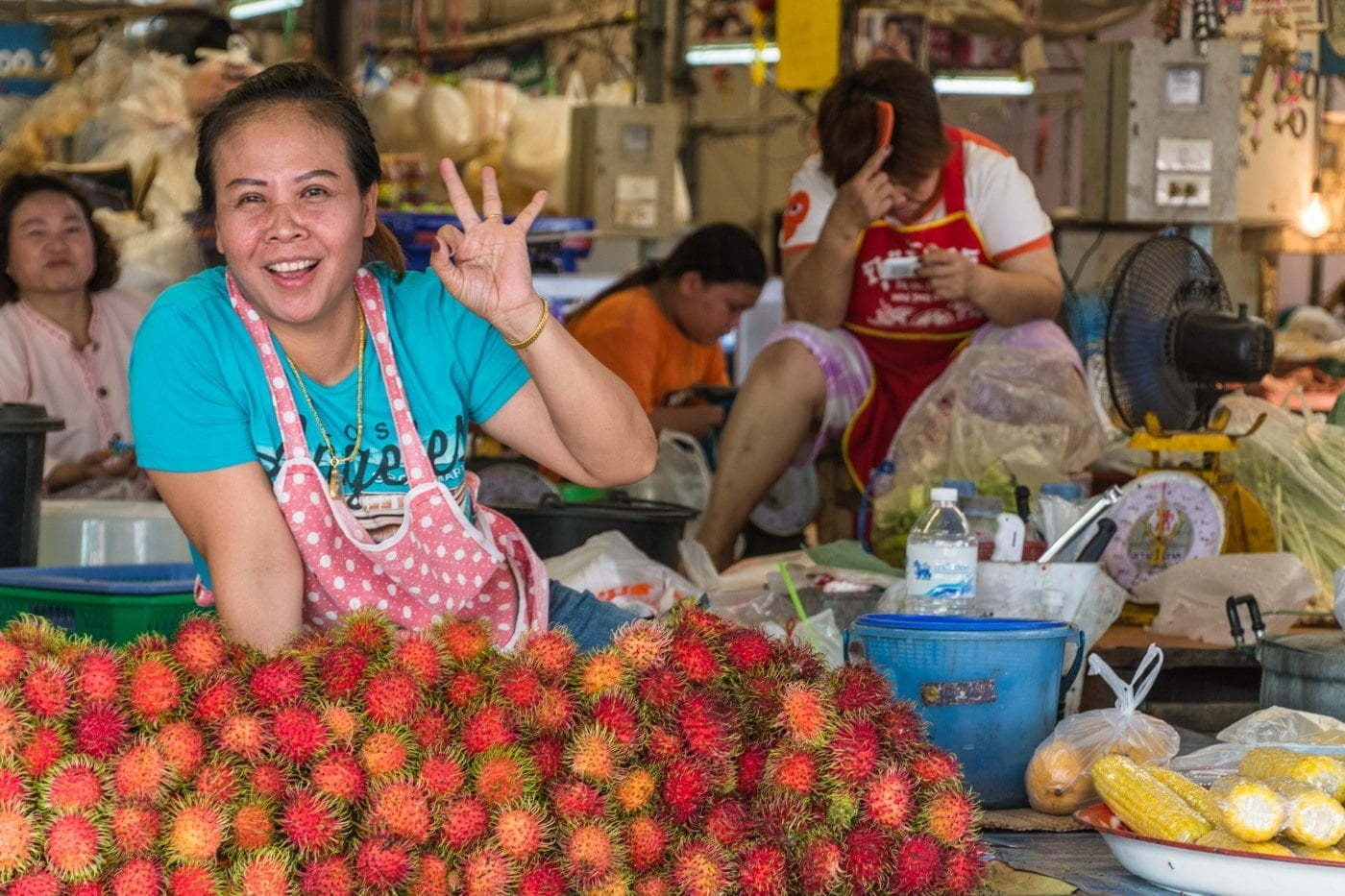 au marché couvert de mukdahan - thailande