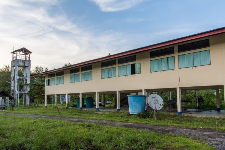 école abandonnée baan lion koh phra thong - thailande