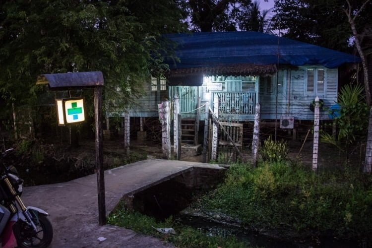 petite clinique locale pathein birmanie