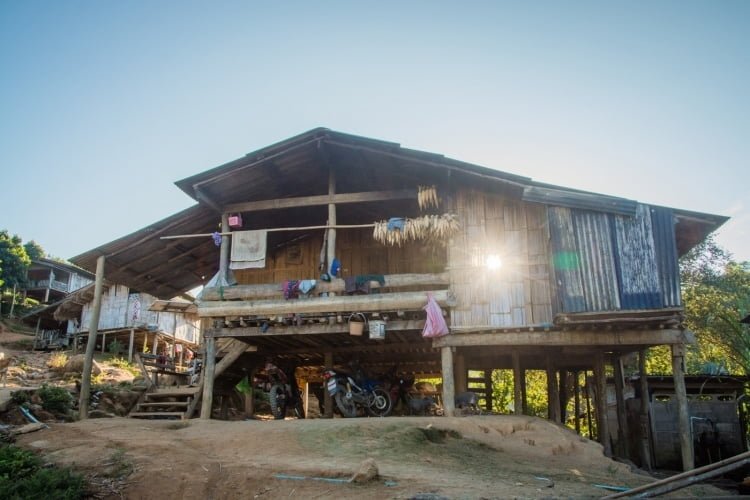 maison du village ethnique baan ja jaw - chiang rai