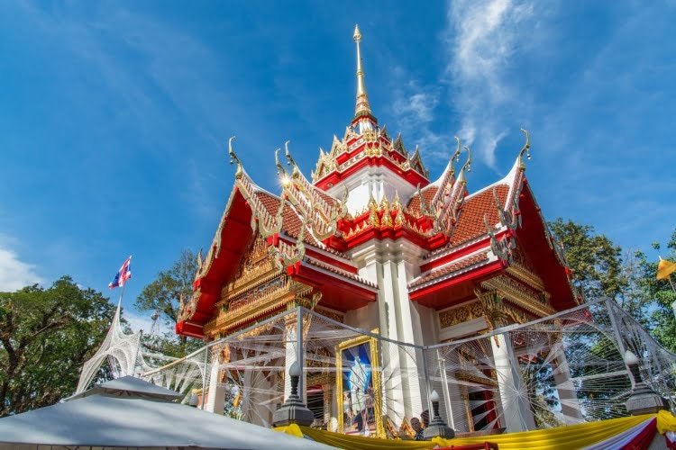 pilier protecteur city pillar shrine - chanthaburi - thailande