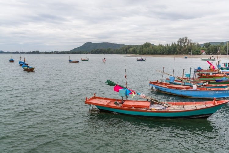 bateaux baie chao lao hu laem - chanthaburi