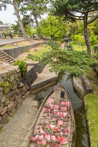 bateau culte canal nara - japon