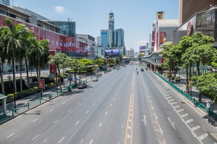 avenue ratchadamri central world vide crise coronavirus bangkok thailande