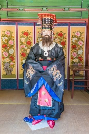 tenue empereur gojong a jaejung sanctuaire jongmyo
