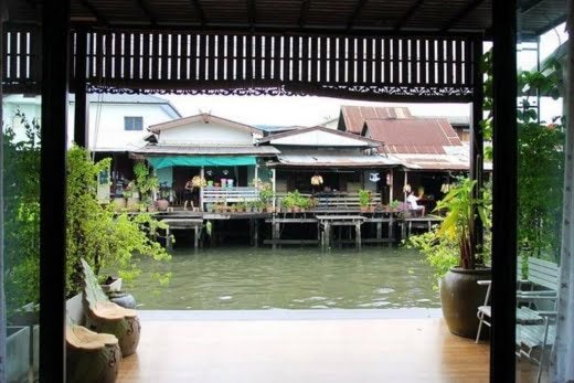chambre vue canal khlong bang luang paddle house bangkok