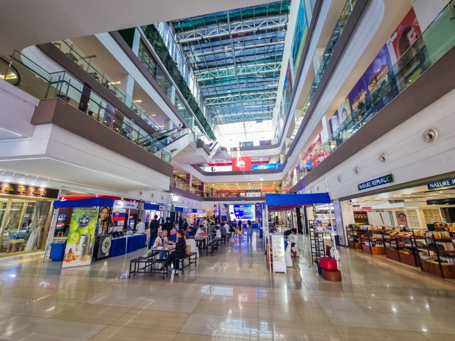 interieur shopping mall vientiane center