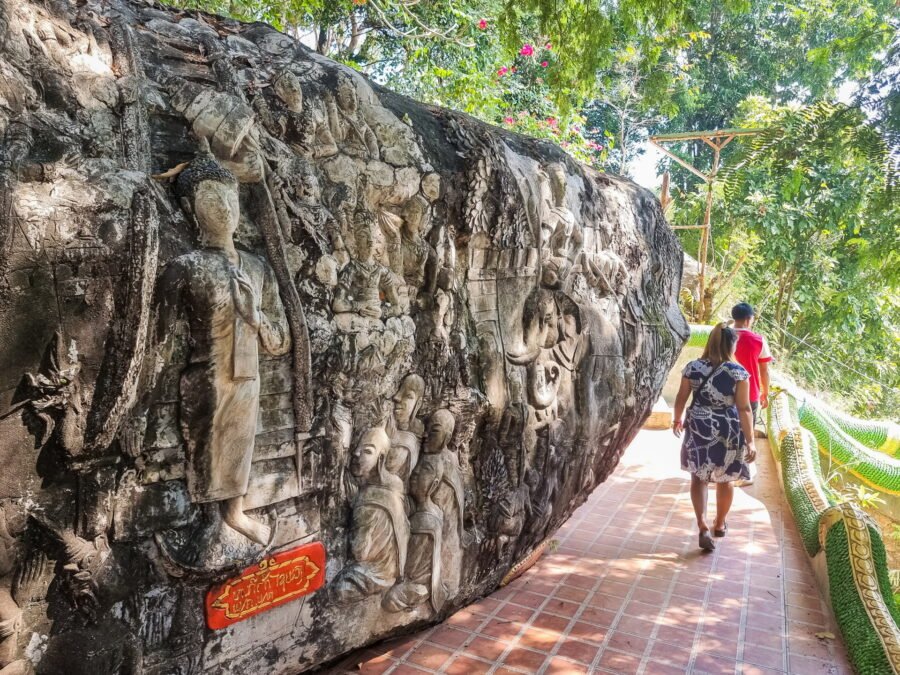 sculpture tham phra temple laos
